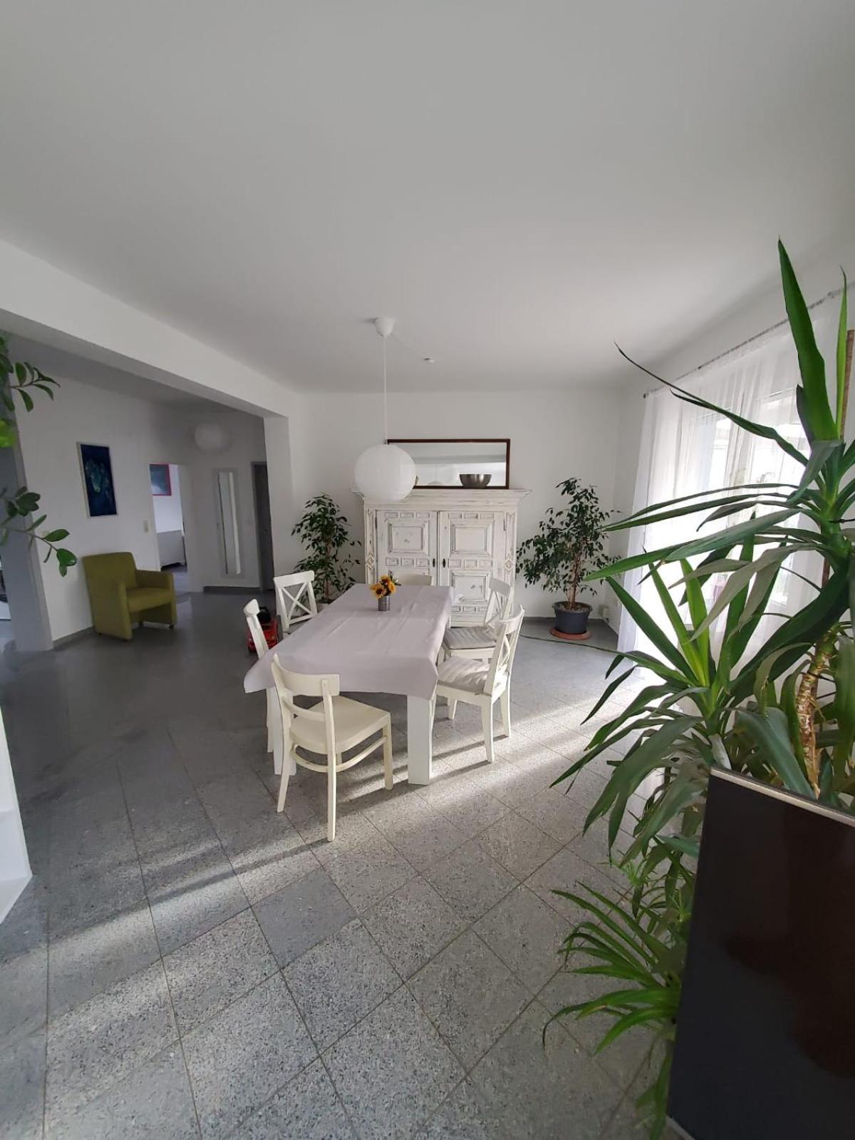 Grosse 3 Zi Wohnung Auf Der Pferde Farm 拉尔 外观 照片